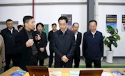 自治区人大常委会副主任、党组副书记，柳州市委书记张晓钦深入我校调研